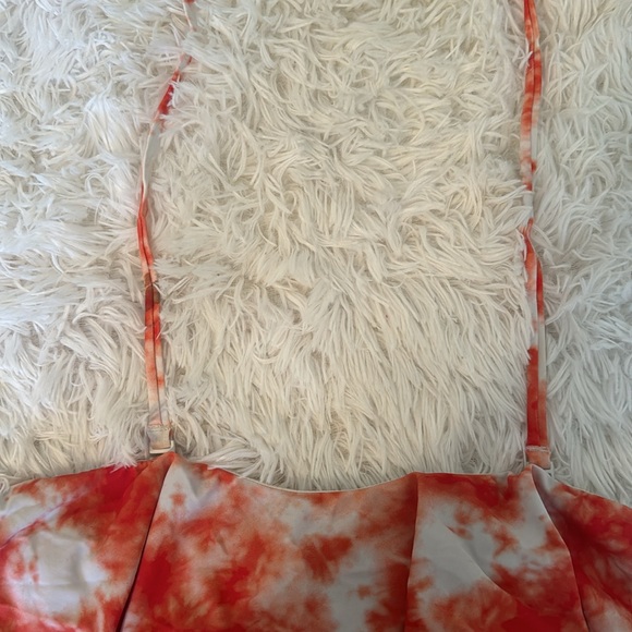 Kendall & Kylie Bikini - Picture 3 of 5